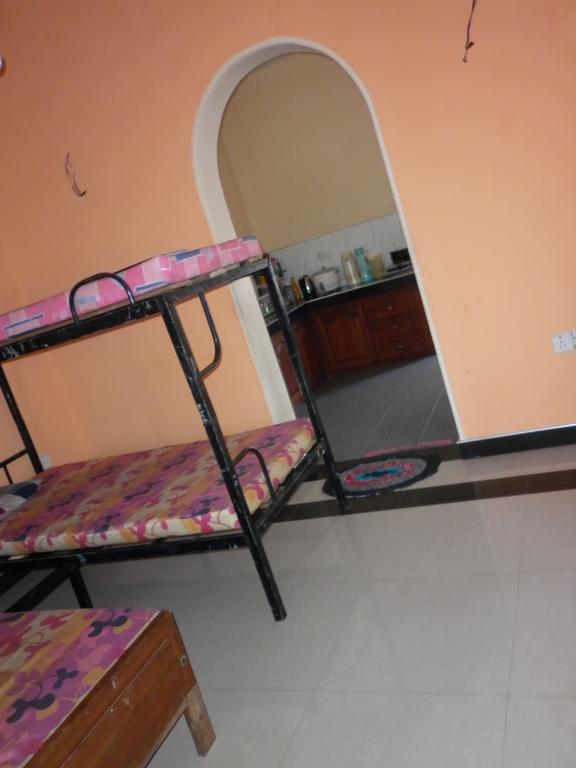 נגומבו Seetha'S Hostel חדר תמונה