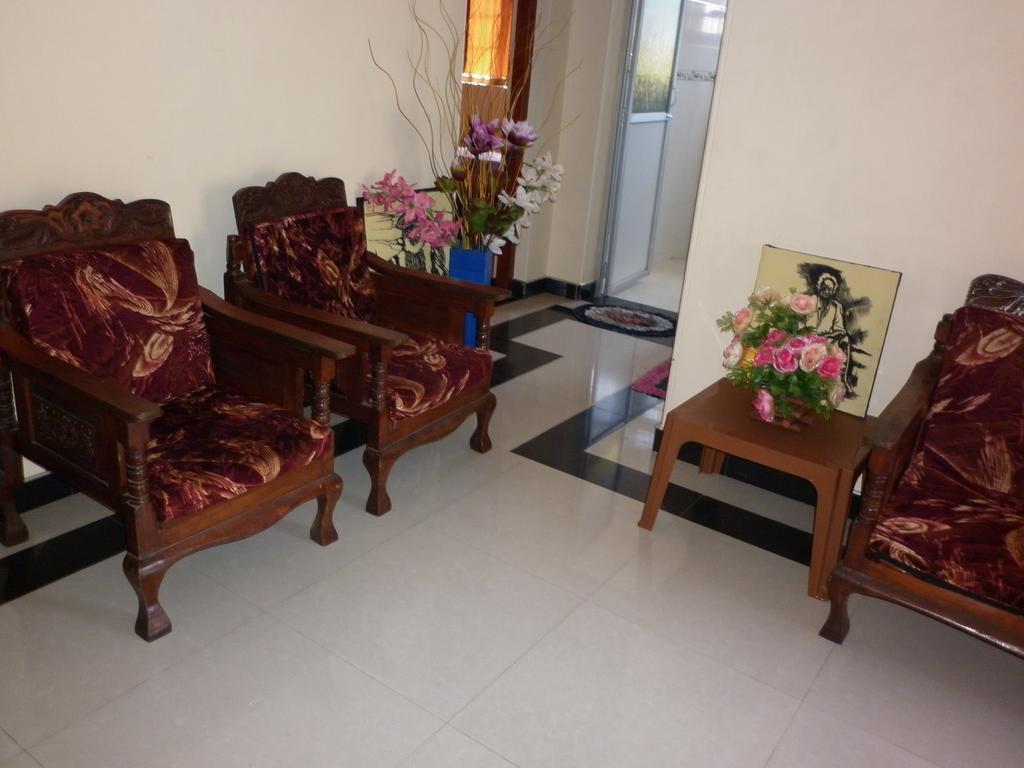 נגומבו Seetha'S Hostel מראה חיצוני תמונה
