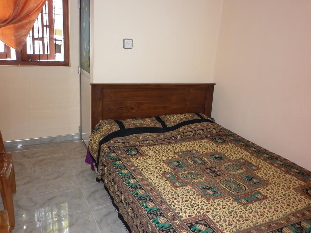 נגומבו Seetha'S Hostel חדר תמונה