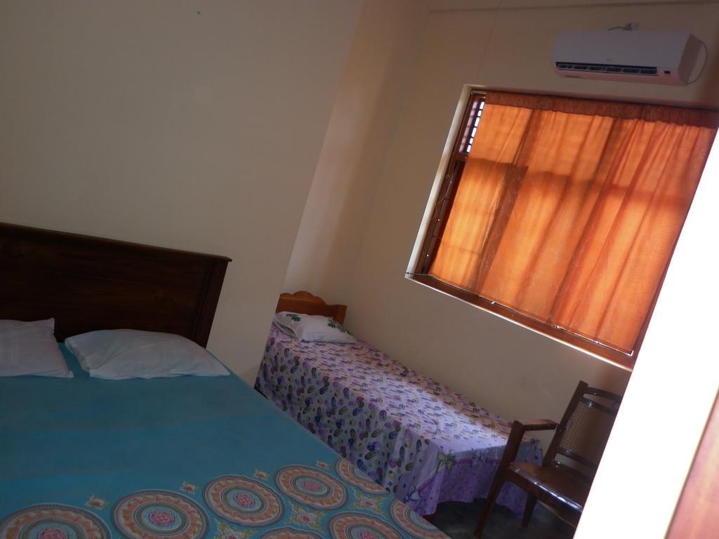נגומבו Seetha'S Hostel חדר תמונה