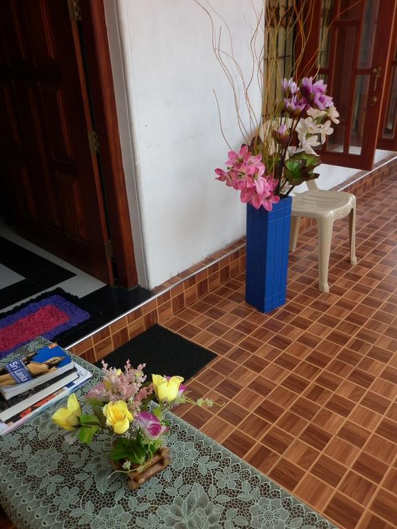 נגומבו Seetha'S Hostel מראה חיצוני תמונה