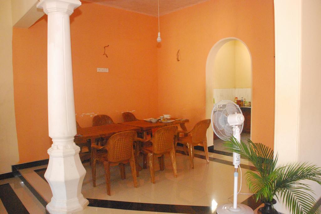 נגומבו Seetha'S Hostel מראה חיצוני תמונה