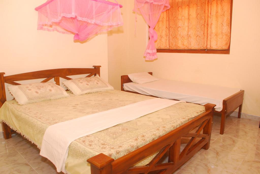 נגומבו Seetha'S Hostel מראה חיצוני תמונה